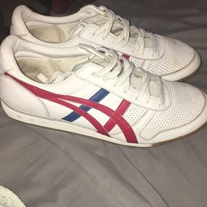 ASICS onitsuka Tiger size 11
